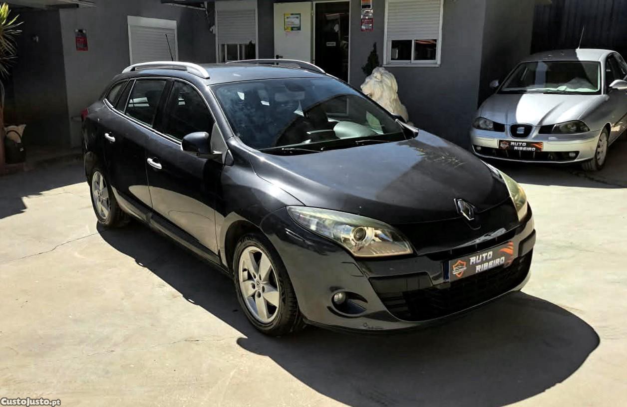 Renault Mégane 1.5 dCi Bose Edition — fotografia 17