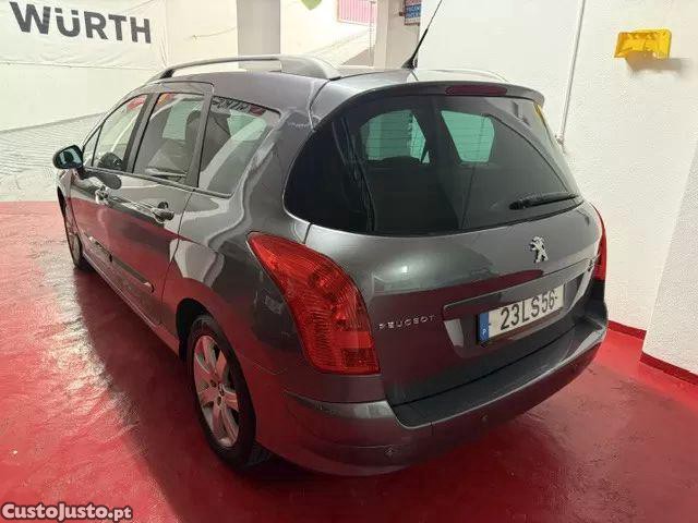 Peugeot 308 1.6 bluehdi — fotografia 14