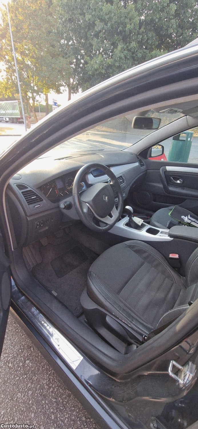 Renault Laguna Laguna III Break 2.0 dCi 175Hp — photo 2