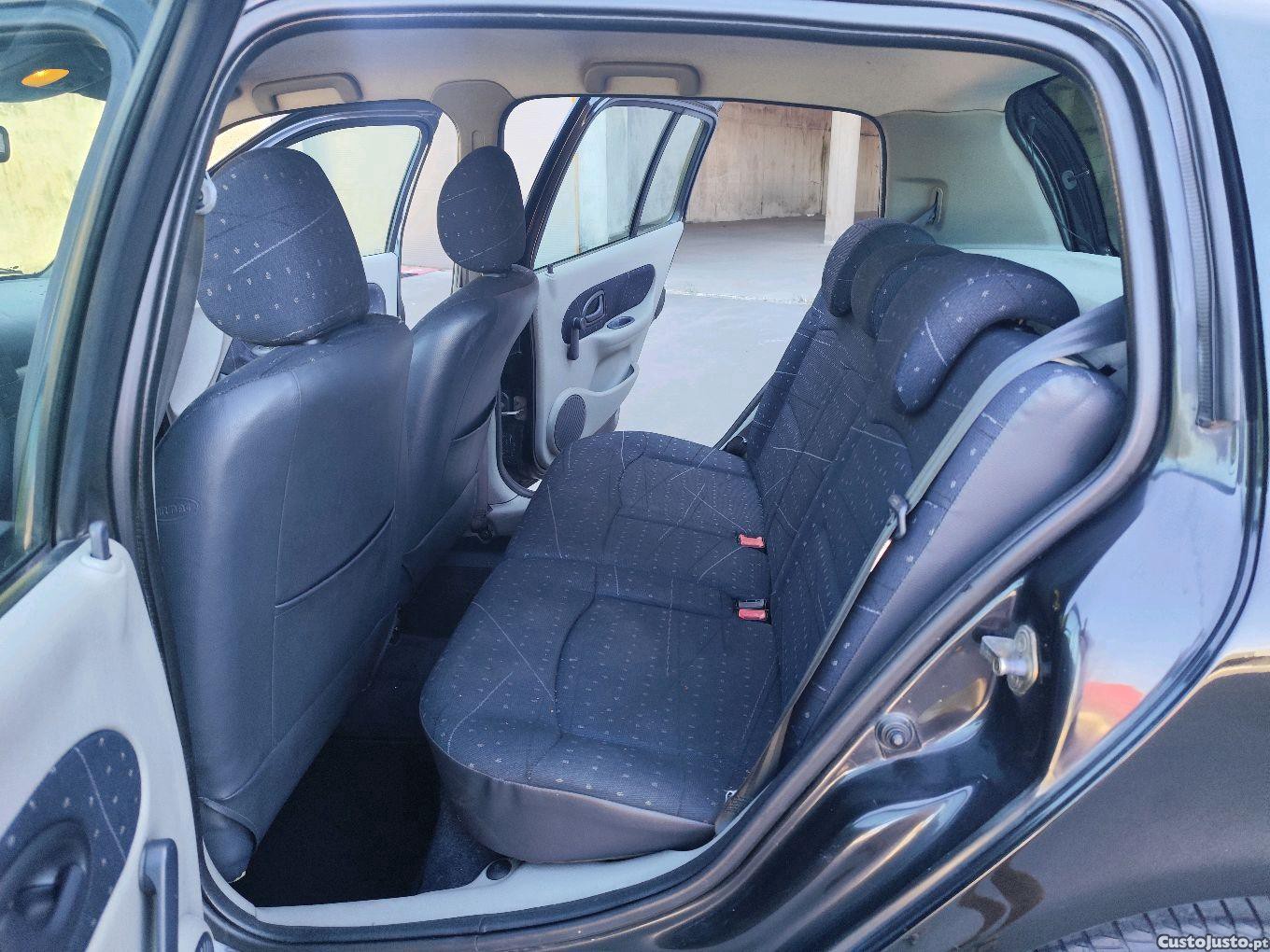 Renault Clio 1.5 CDI — fotografia 3