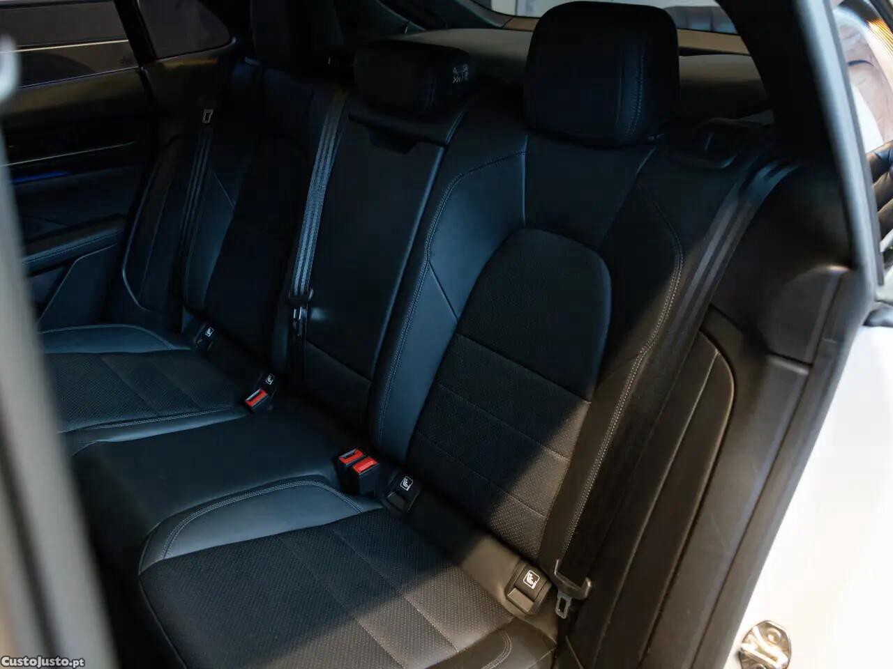 Porsche Macan Electric 4 — fotografia 4