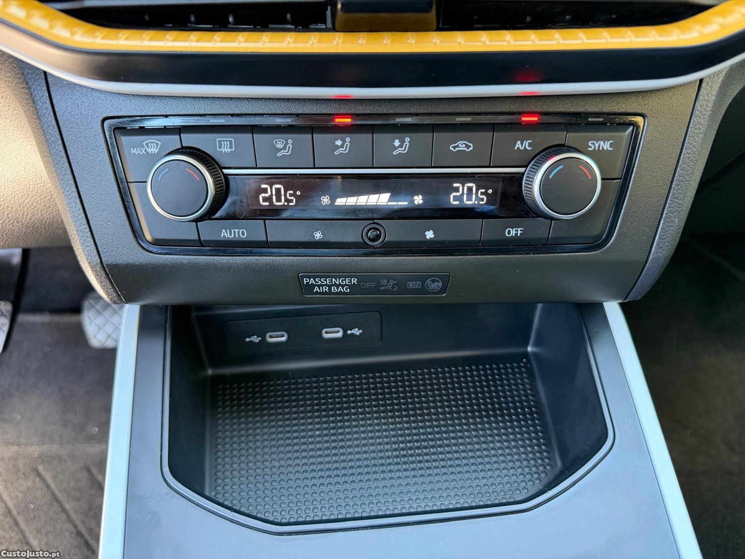 SEAT Arona 1.0 TSI Style — fotografia 2