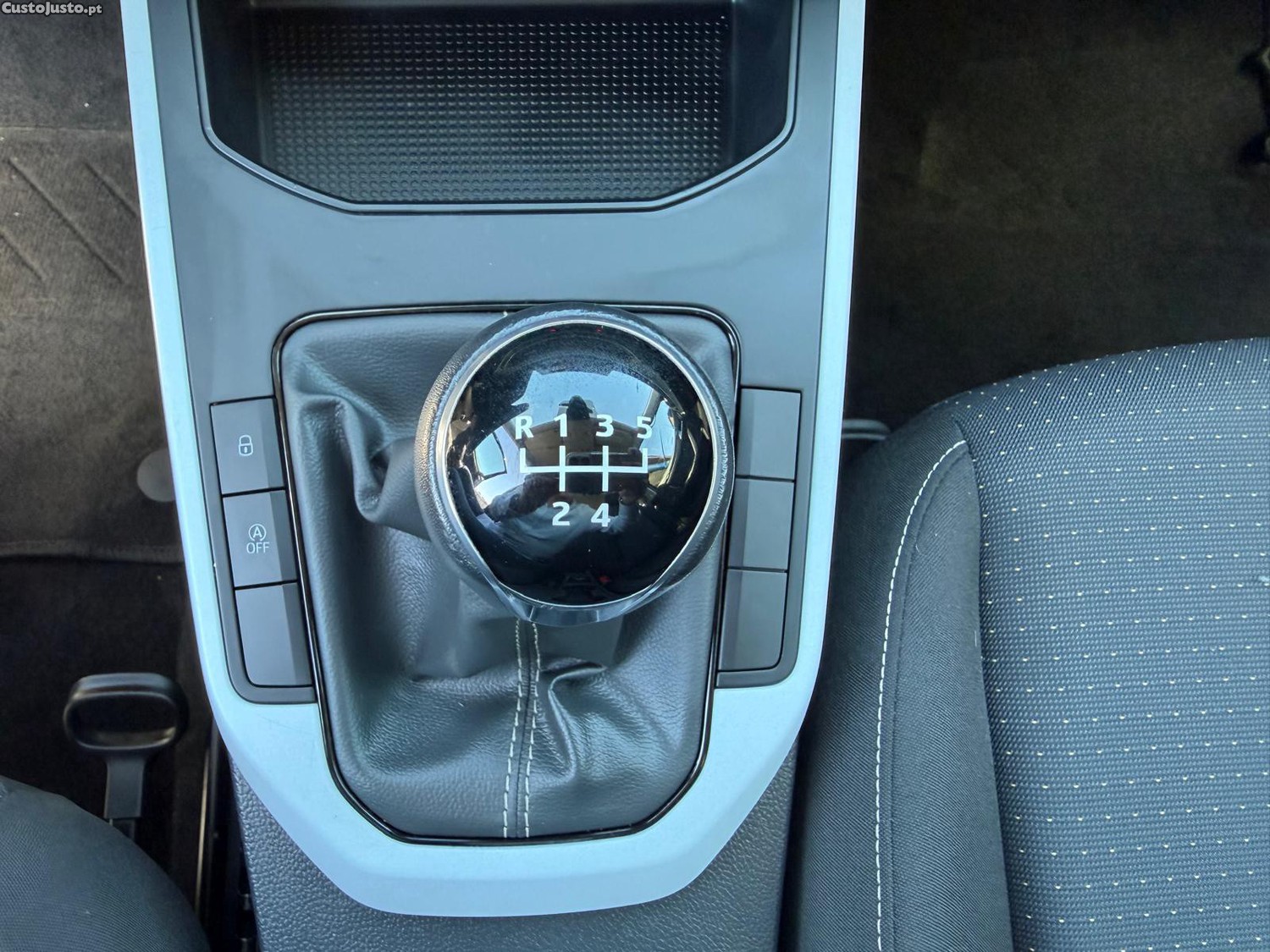 SEAT Arona 1.0 TSI Style — fotografia 3