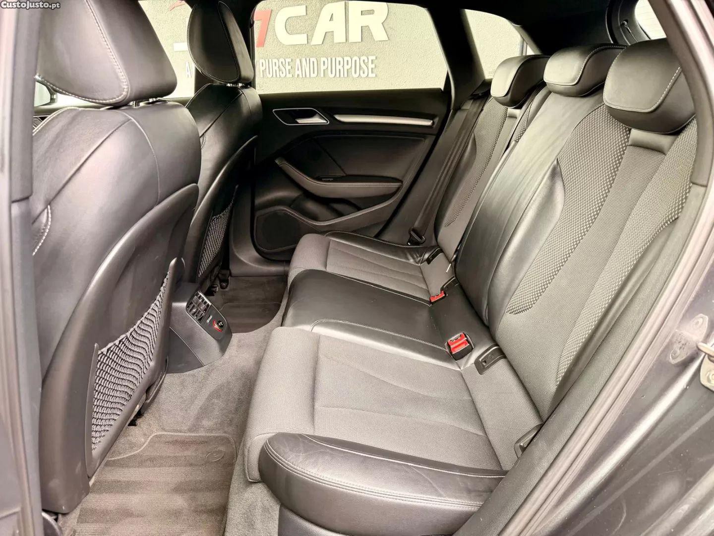 Audi A3 1.6 tdi s-line s tronic — fotografia 14