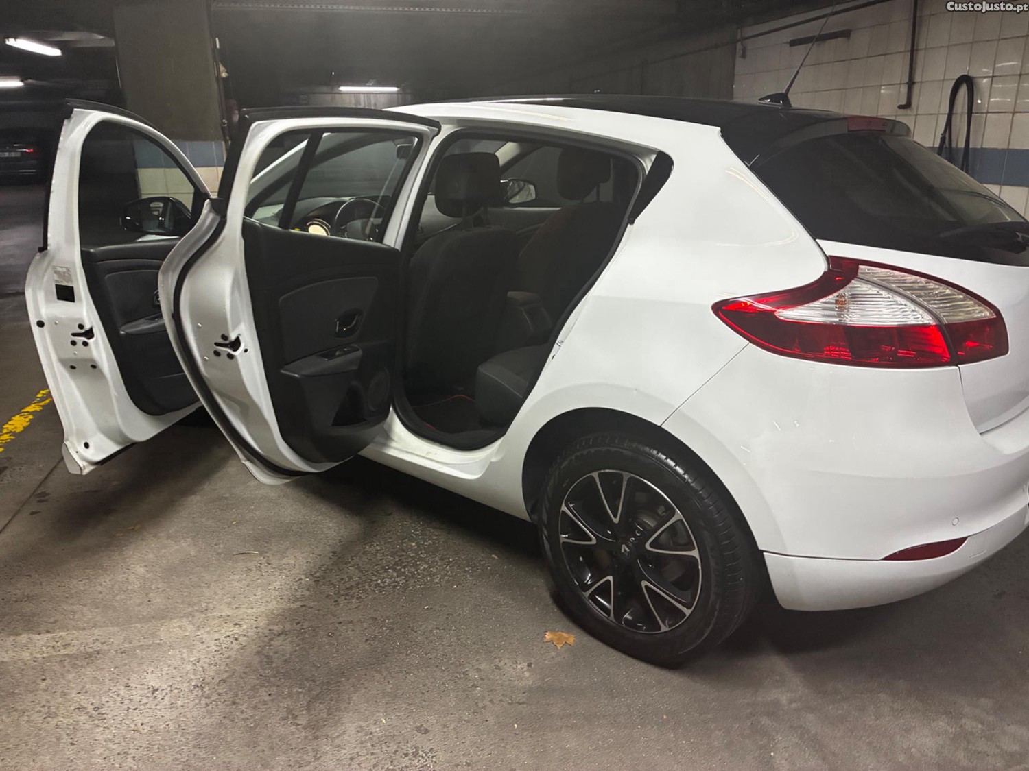 Renault Mégane III 1.5dci 120cb — fotografia 3