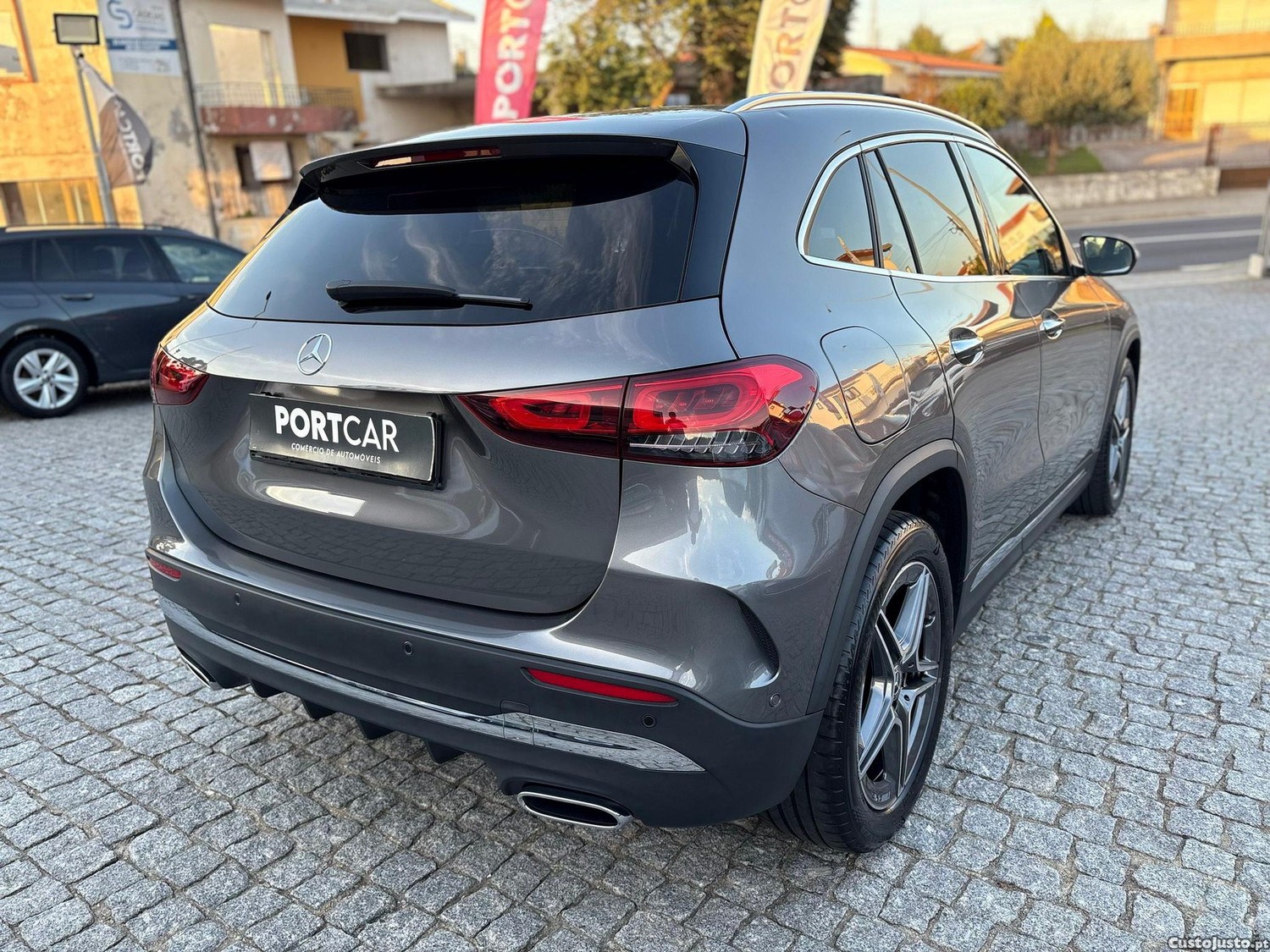 Mercedes-Benz GLA 250 e AMG Line — fotografia 15