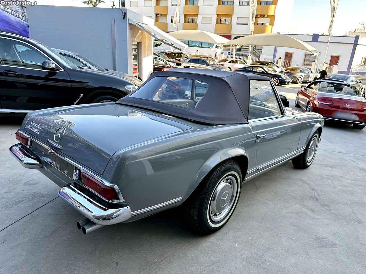Mercedes-Benz 230 SL Pagode W-113 foto 3