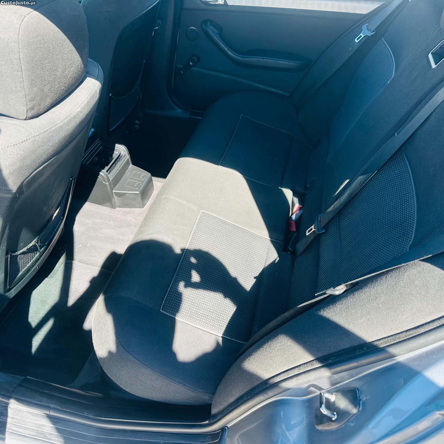 BMW 320 Touring 2.0 D Edition Sport 150cv — fotografia 3