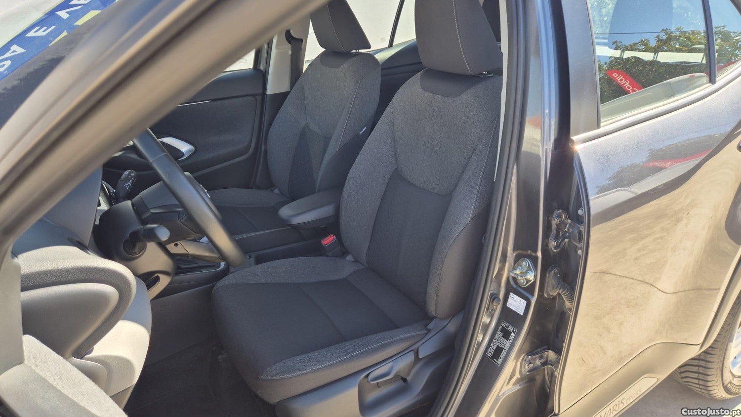 Toyota Yaris Cross 1.5 HDF — fotografia 10