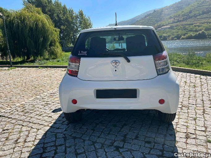 Toyota iQ D4D — fotografia 10