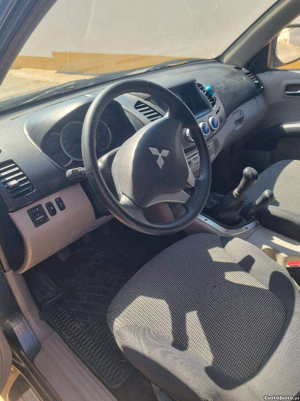 Mitsubishi L200 l200 — fotografia 6
