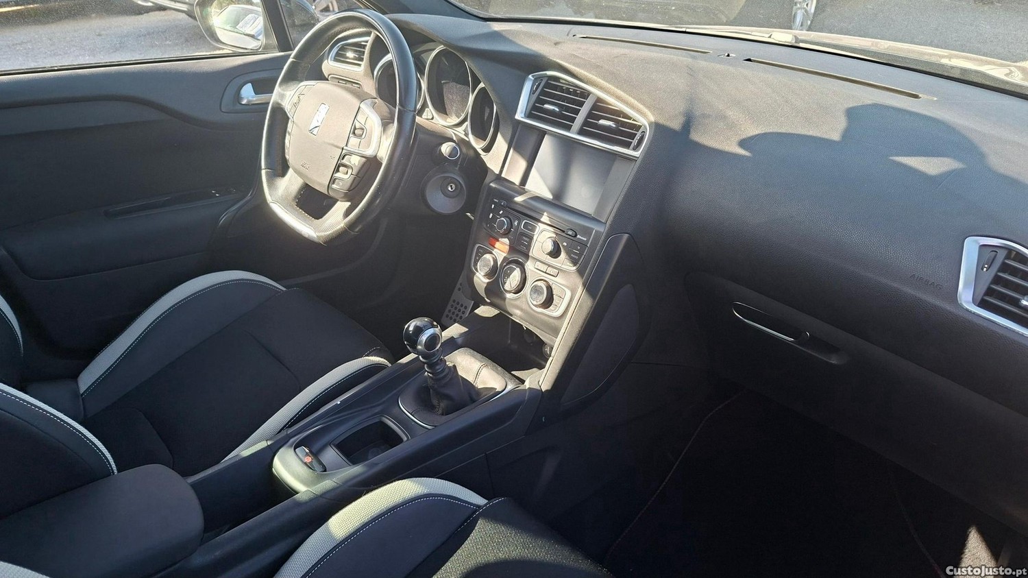 Citroën DS4 1.6 e-HDi Chic - 14 — photo 3