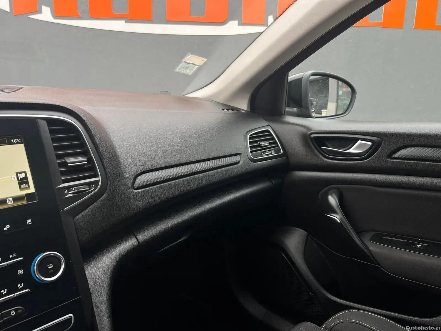 Renault Mégane 1.5 Blue dCi Limited — fotografia 3