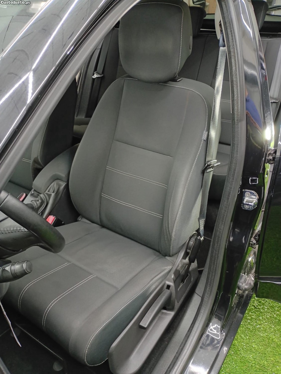 Renault Mégane Sport Tourer 1.5 dCi Dynamique SS — fotografia 13