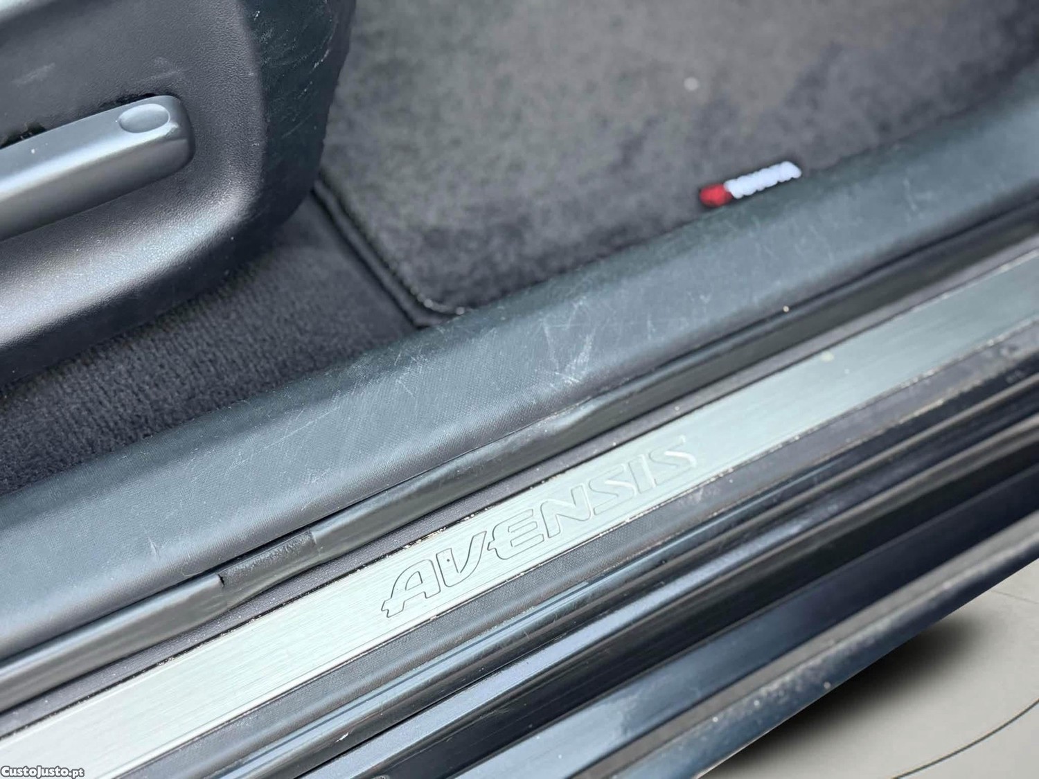 Toyota Avensis 2.2 D-4D Ex.+Pele+GPS — fotografia 4