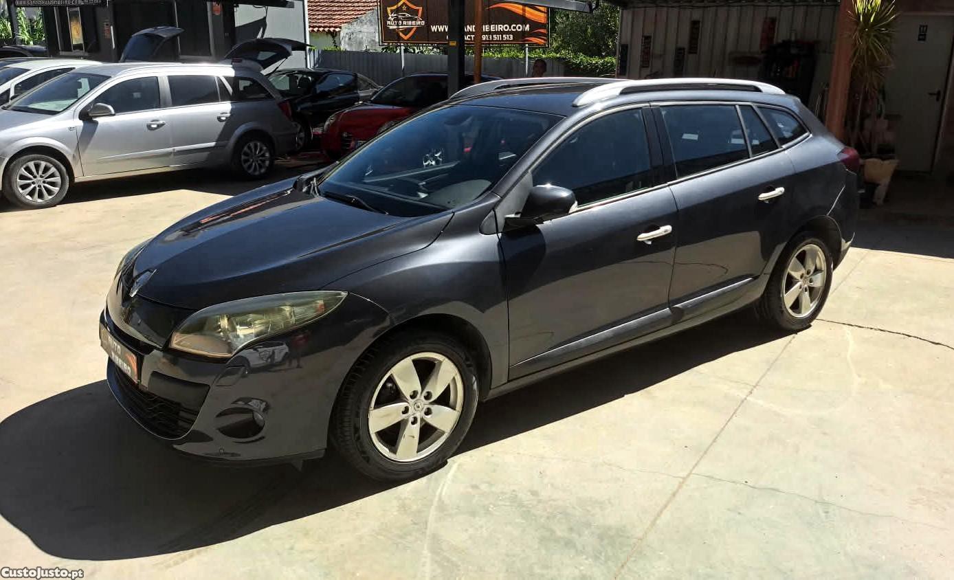 Renault Mégane 1.5 dCi Bose Edition — fotografia 14