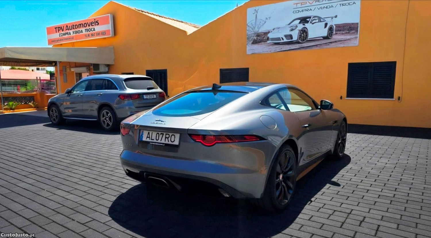 Jaguar F-Type 2.0 i4 R-Dynamic - 18 — photo 2