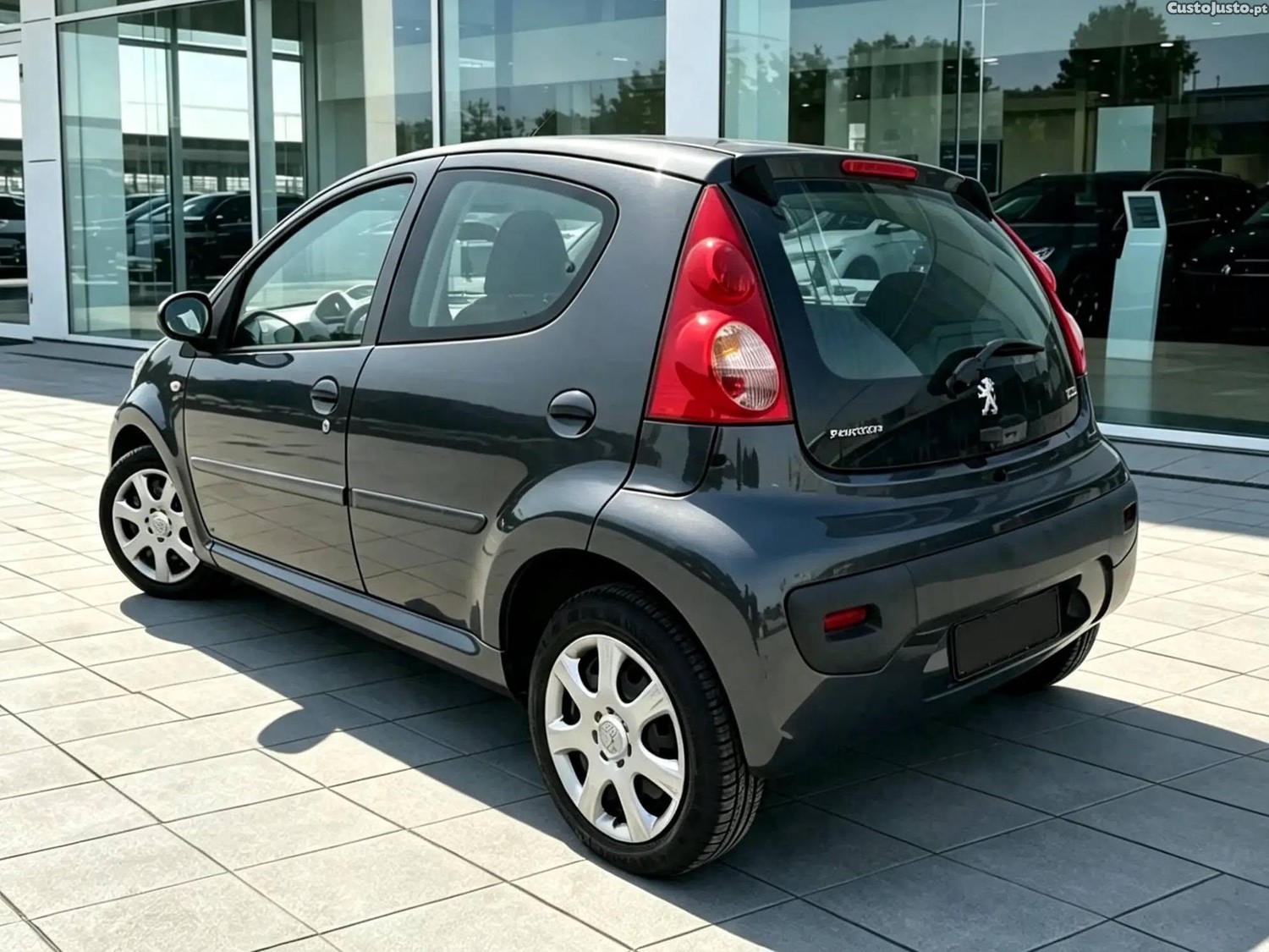 Peugeot 107 1.0 — fotografia 7