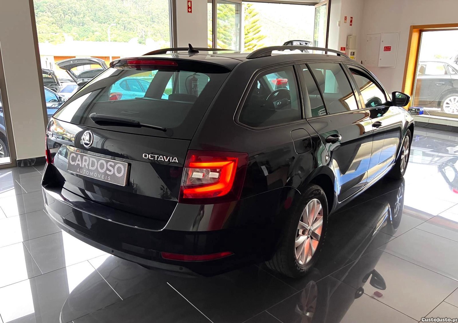 Skoda Octavia Break 1.6 TDI DSG - 19 — photo 5