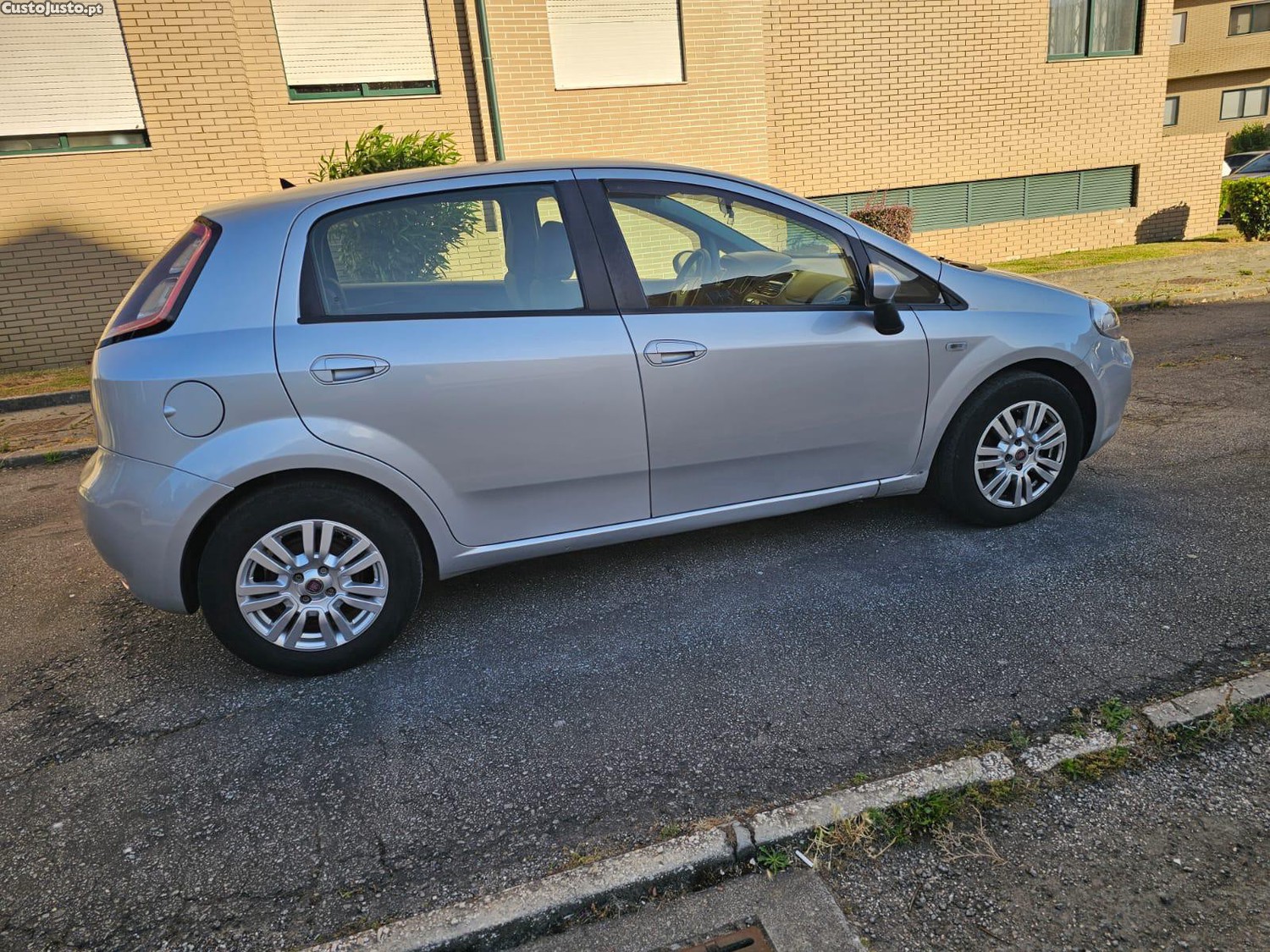 Fiat Punto EVO1.3 CDTI — fotografia 4