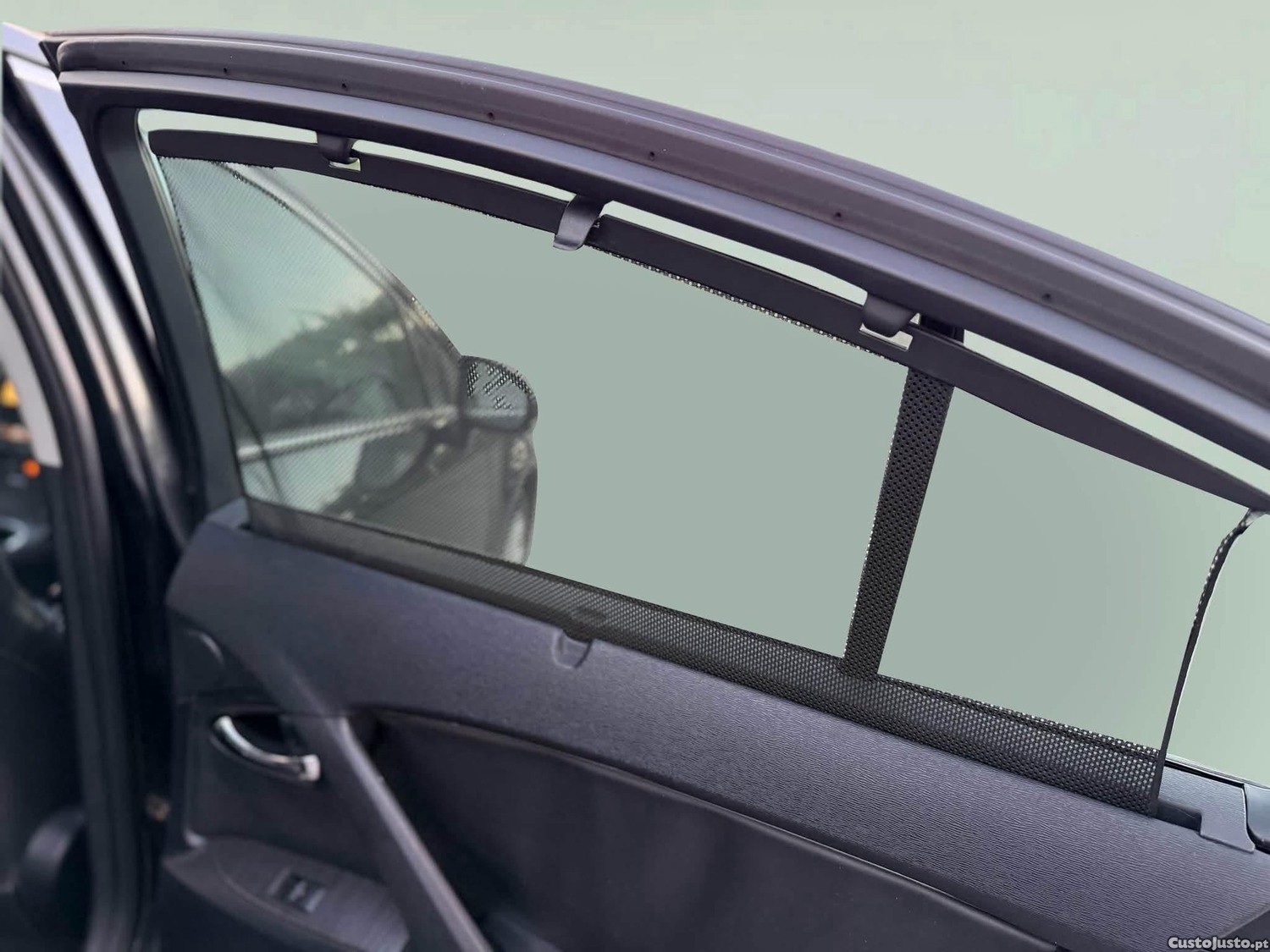 Toyota Avensis 2.2 D-4D Ex.+Pele+GPS — fotografia 3