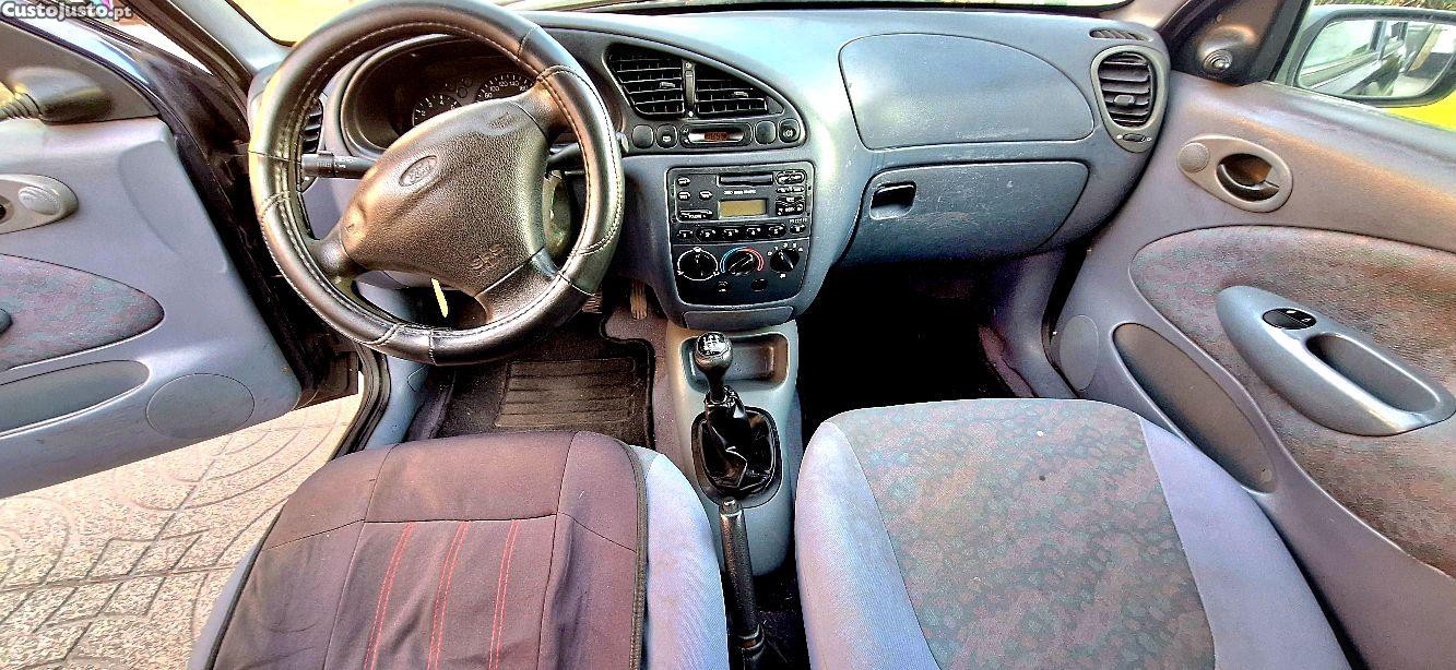 Ford Fiesta 1.25 — fotografia 5