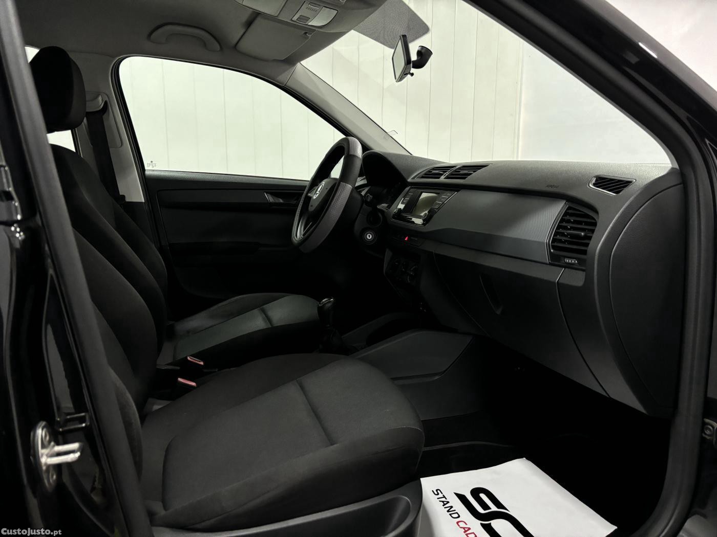 Skoda Fabia 1.0 Style — fotografia 12