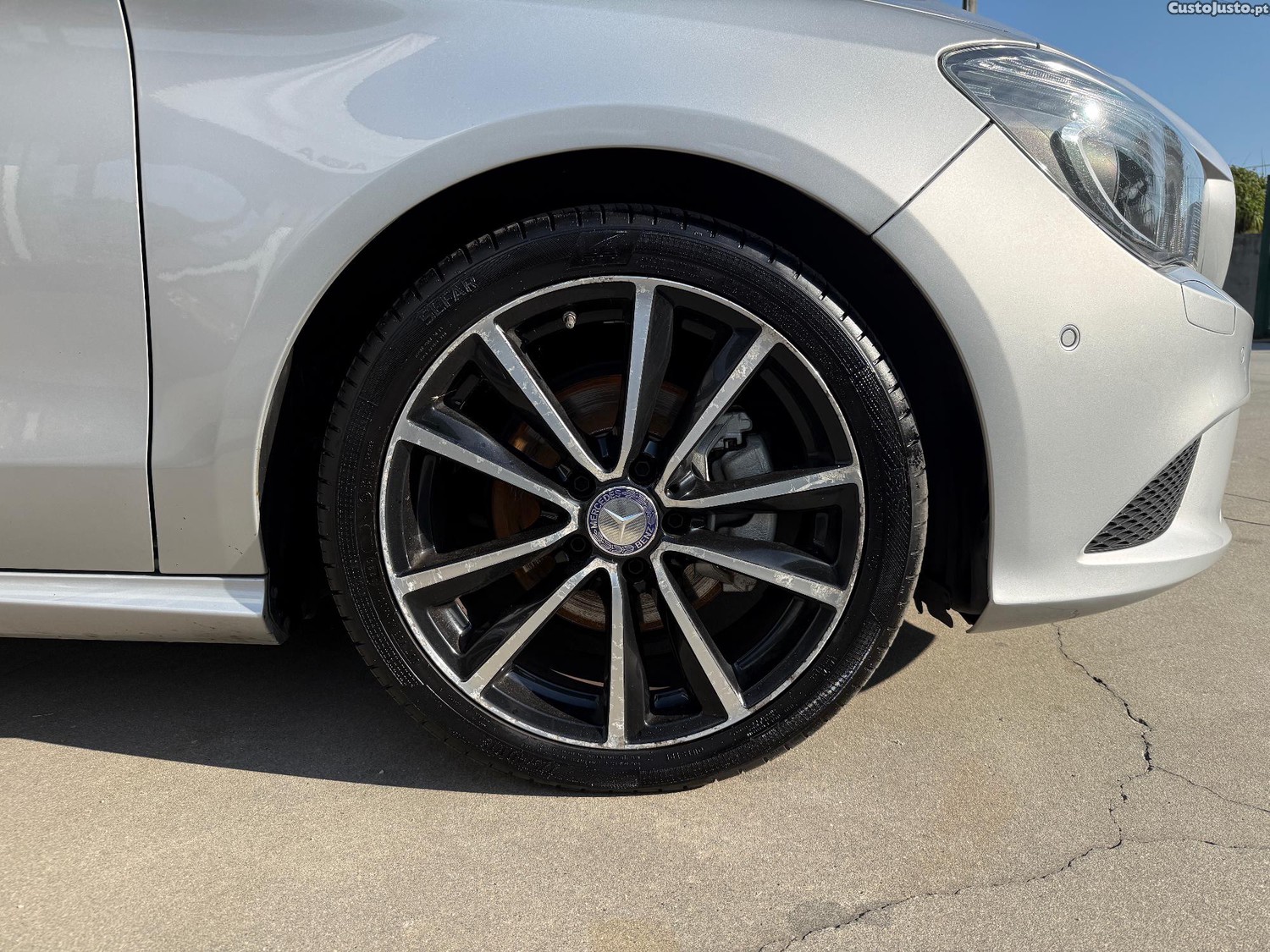 Mercedes-Benz CLA 200 CDI — fotografia 5