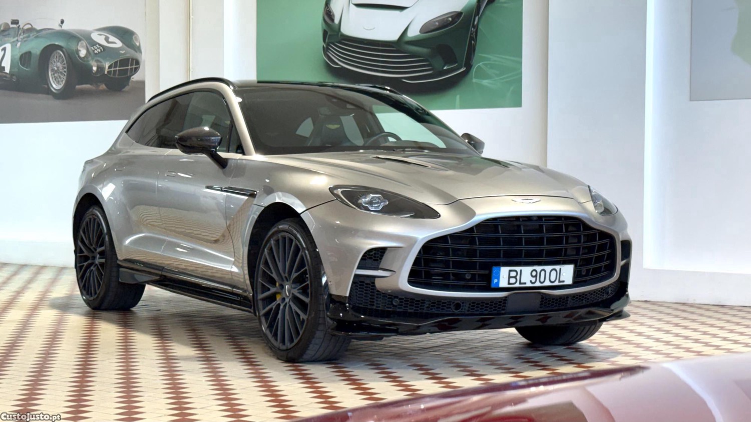 Aston Martin DB X 707 — fotografia 16