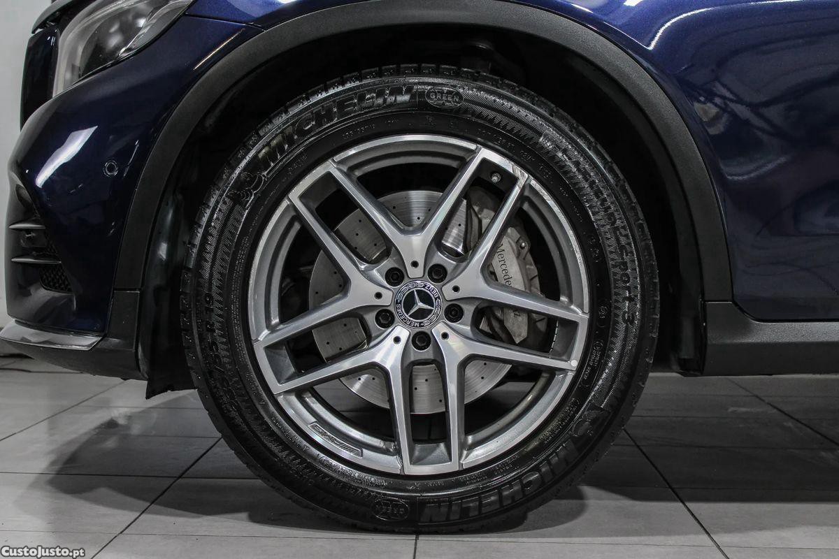 Mercedes-Benz GLC 250 d AMG Line 4-Matic — fotografia 15