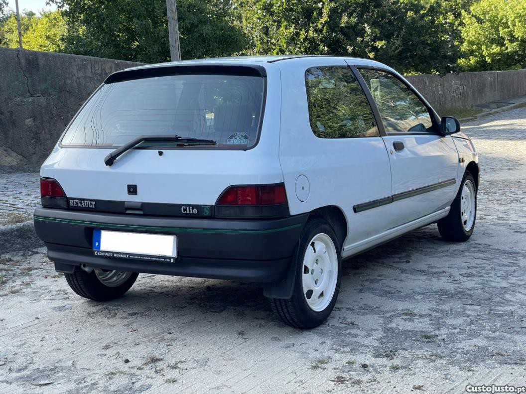 Renault Clio 1.4 S — photo 4