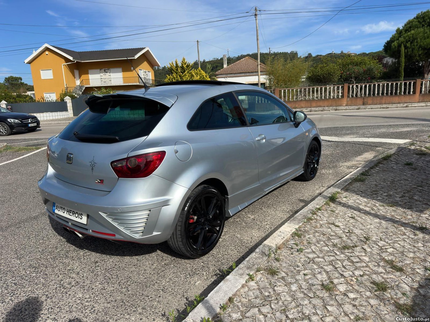 SEAT Ibiza 1.6 TDI spot coupe — fotografia 8