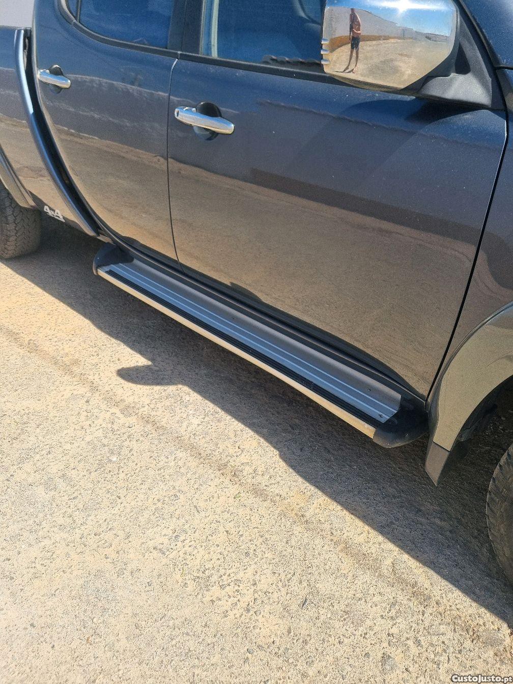 Mitsubishi L200 l200 — fotografia 4