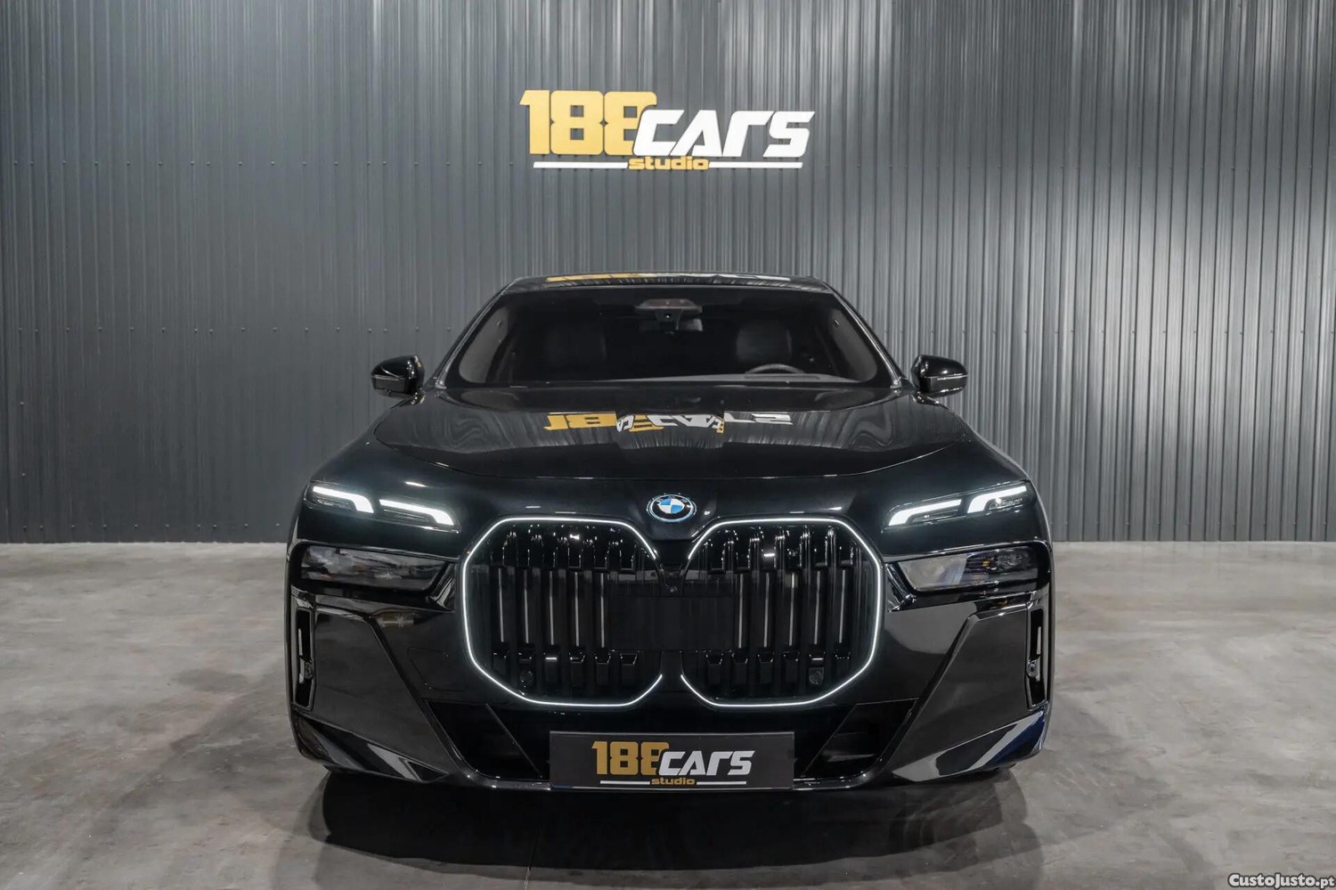 BMW 750 750e xDrive Pack Desportivo M - 24 foto 2