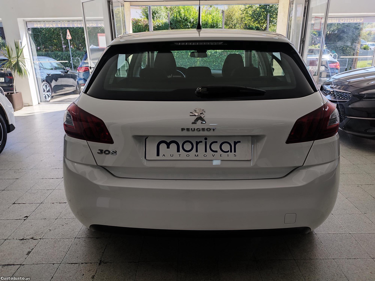 Peugeot 308 1.5 BHDI BUSINESS - 19 — photo 5