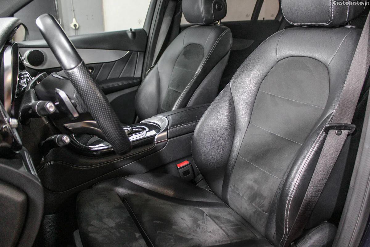 Mercedes-Benz GLC 250 d AMG Line 4-Matic — fotografia 18