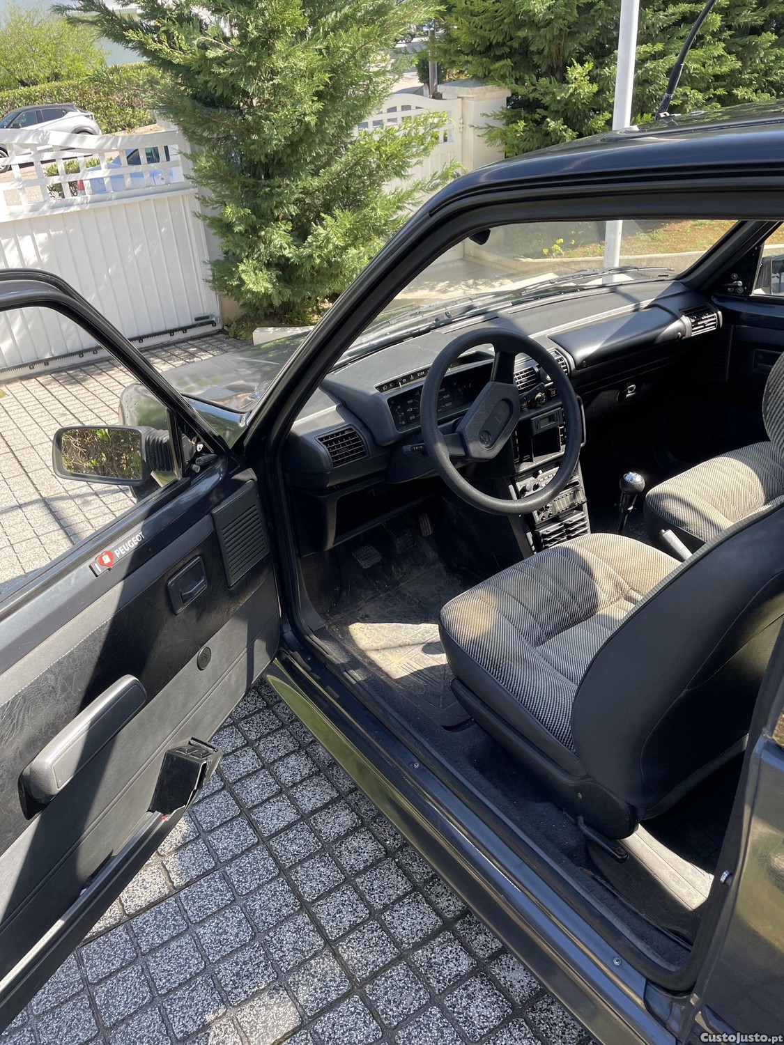 Peugeot 205 XT — fotografia 3