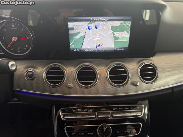 Mercedes-Benz E 220 D — fotografia 3