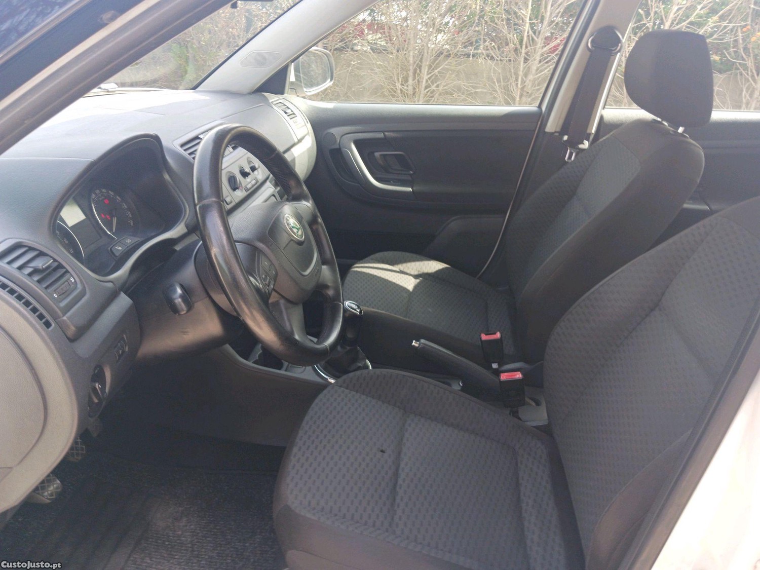 Skoda Fabia 1.6 Tdi 105cv — fotografia 3
