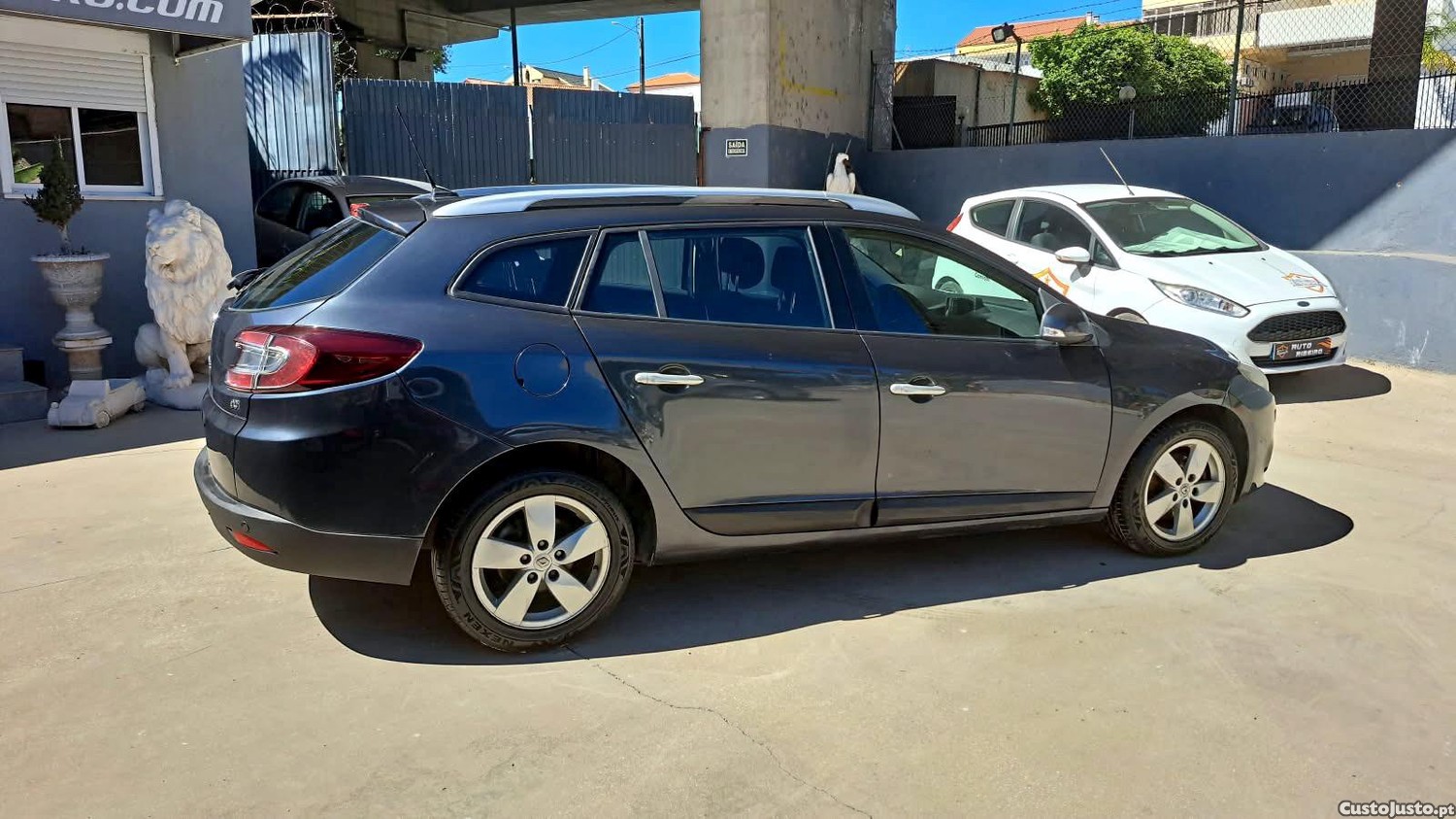 Renault Mégane 1.5 dCi Bose Edition — fotografia 9