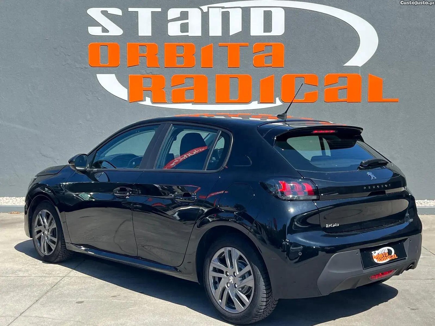 Peugeot 208 1.2 PureTech Active - 21 foto 4