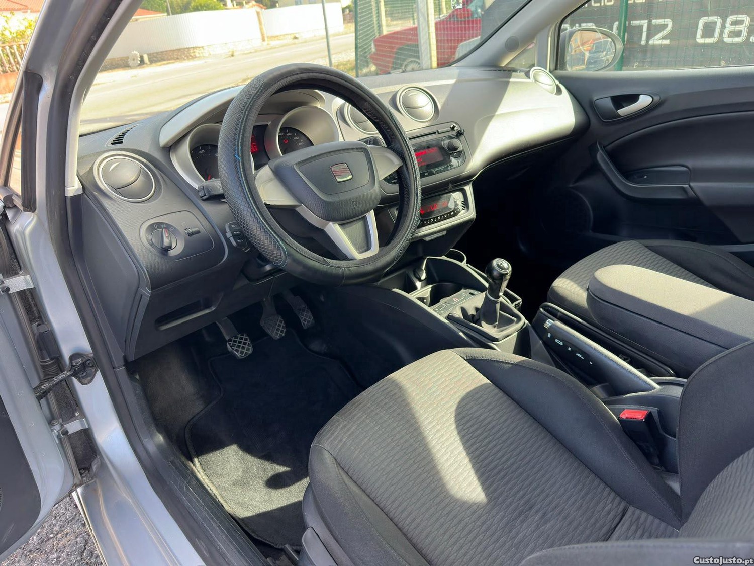 SEAT Ibiza 1.6 TDI spot coupe — fotografia 5
