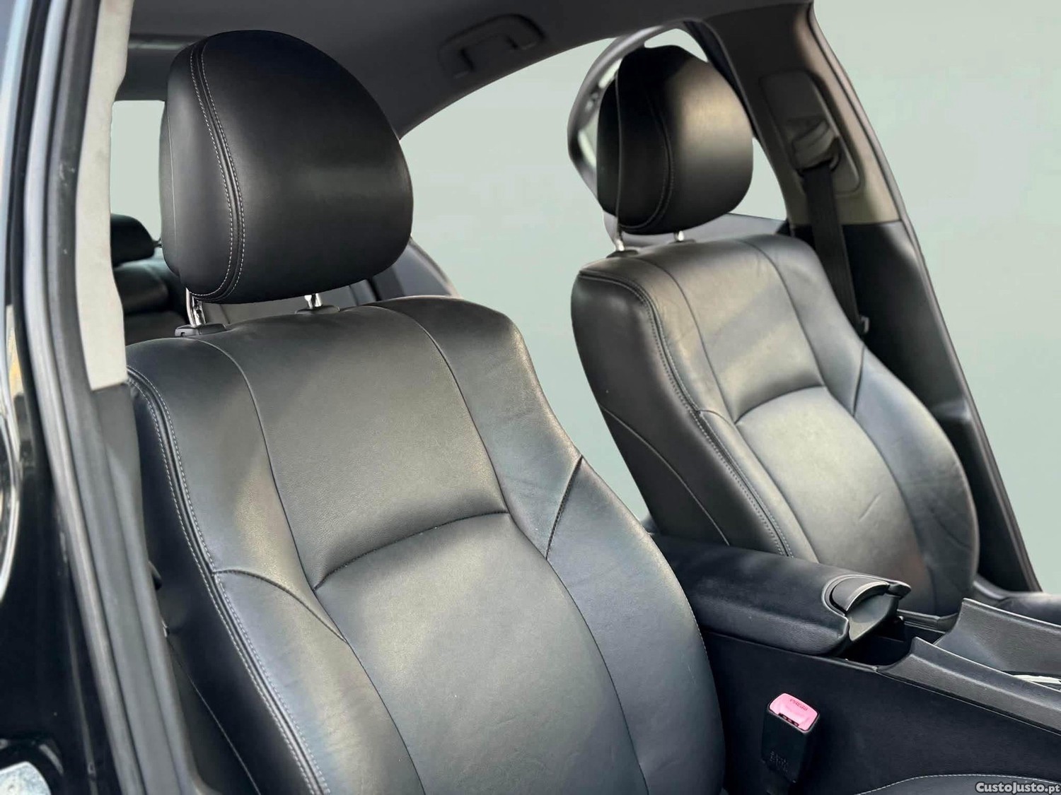 Toyota Avensis 2.2 D-4D Ex.+Pele+GPS — fotografia 16