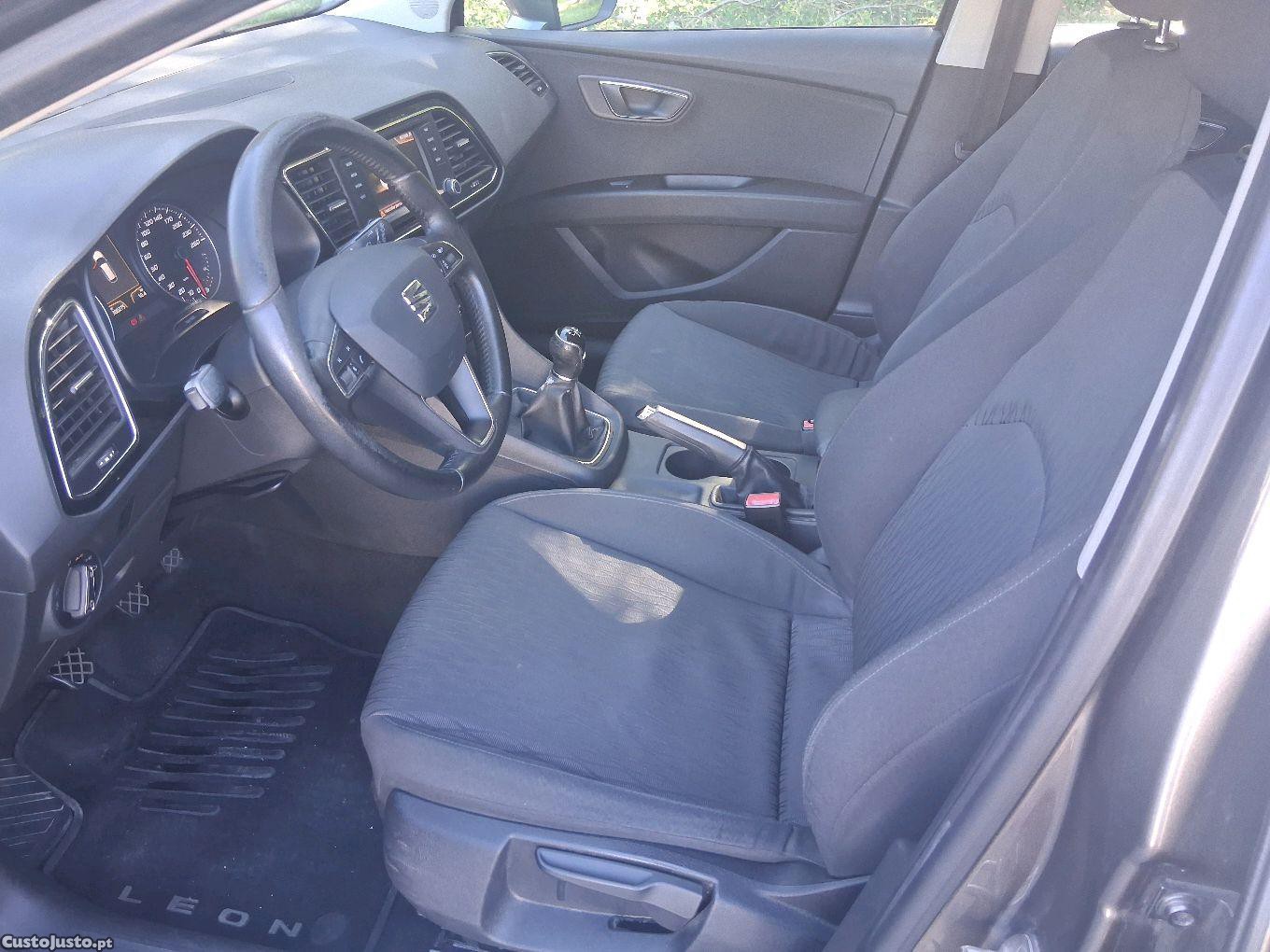 SEAT Leon St 1.6 Tdi Nacional — fotografia 2