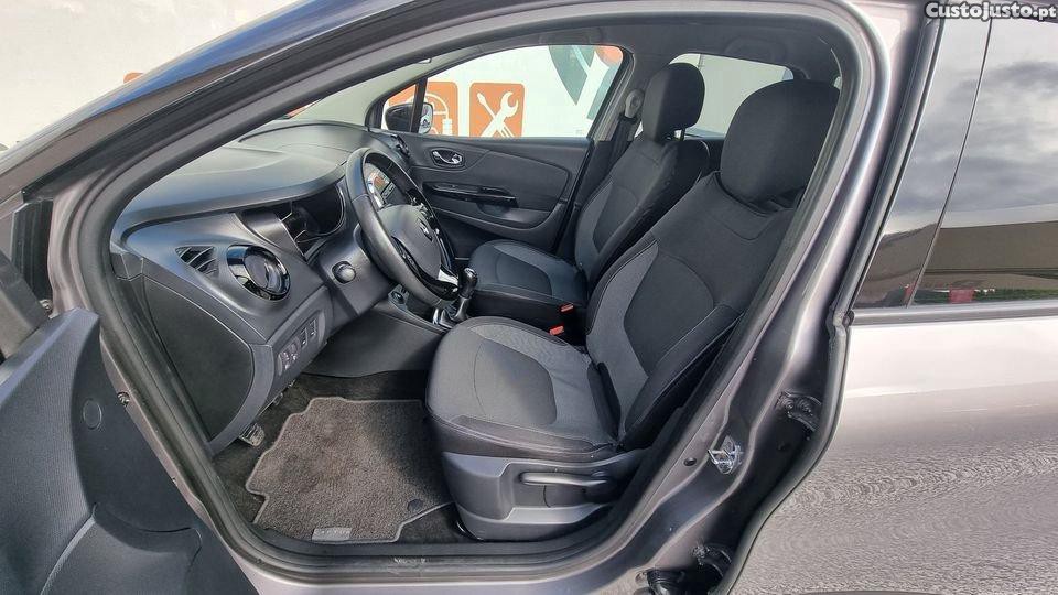 Renault Captur 0.9 — fotografia 5