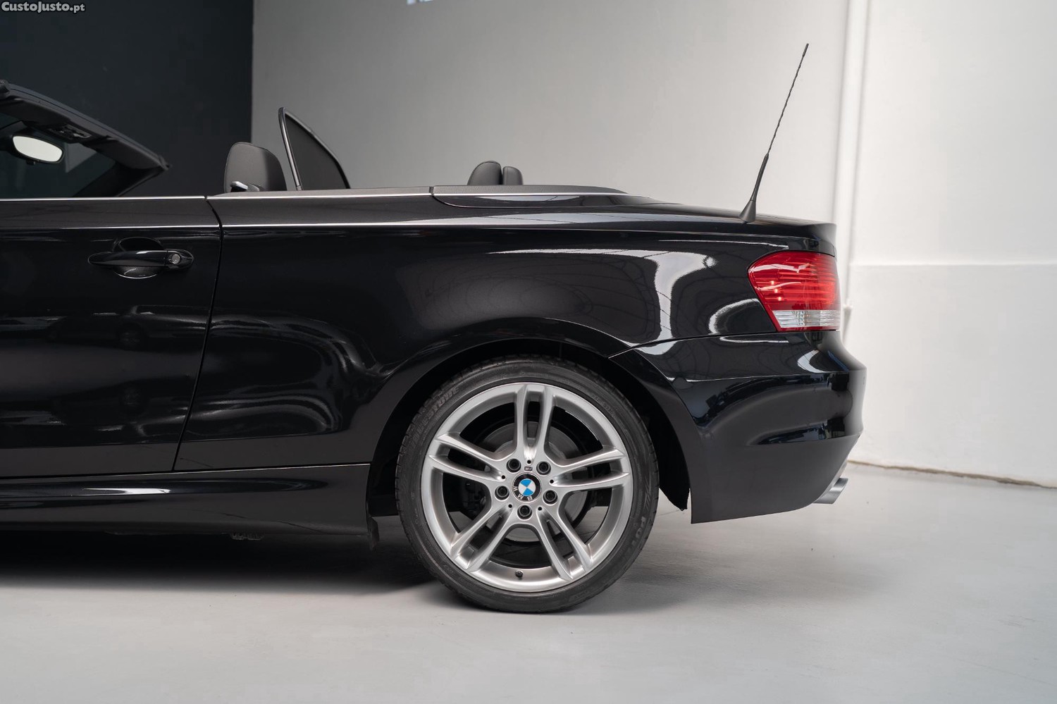 BMW 118 D Cabrio Pack M — fotografia 19