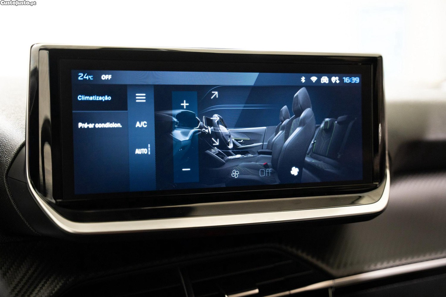 Peugeot 2008 54 kWh Allure — fotografia 10