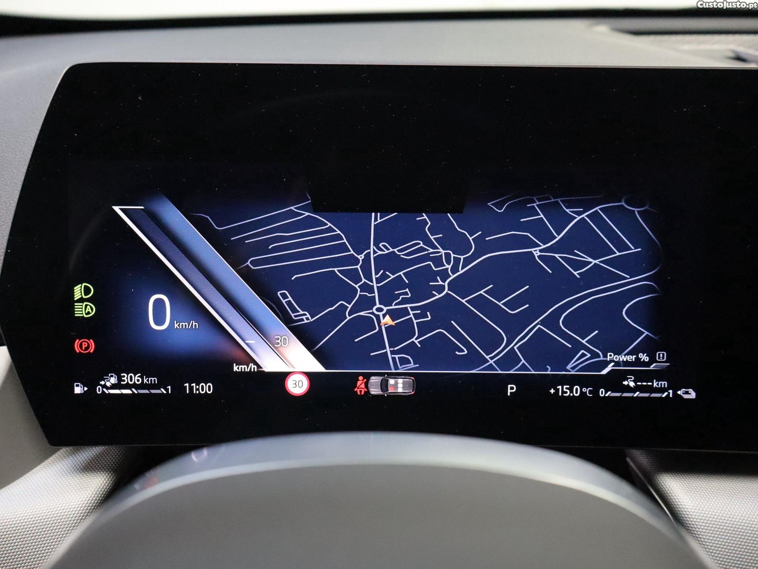 BMW X1 xDrive25e — fotografia 15