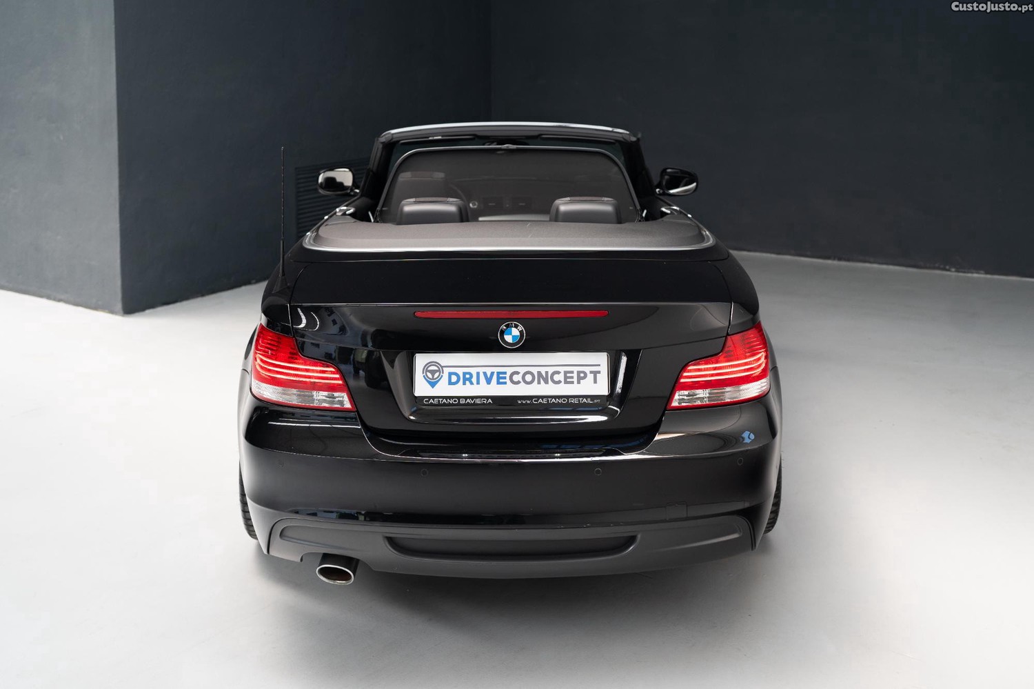 BMW 118 D Cabrio Pack M — fotografia 23