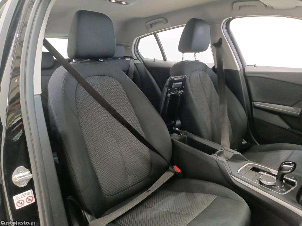 BMW 116 D ADVANTAGE (AUTO) - 21 foto 4